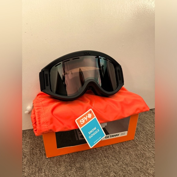 NEW Spy Optic Getaway Snow Goggles - Matte Black - Picture 1 of 7
